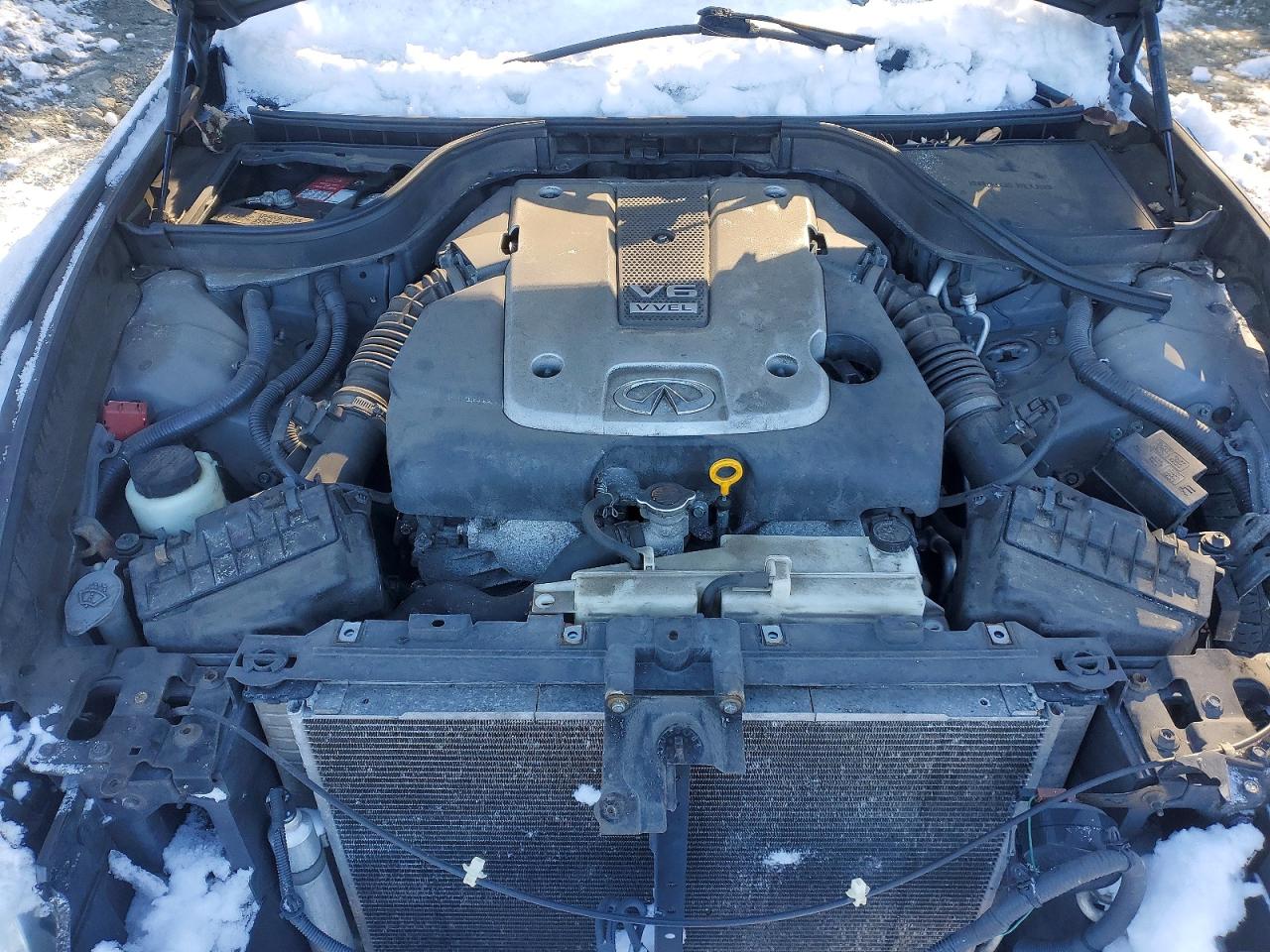 2013 INFINITI G37 photo 21