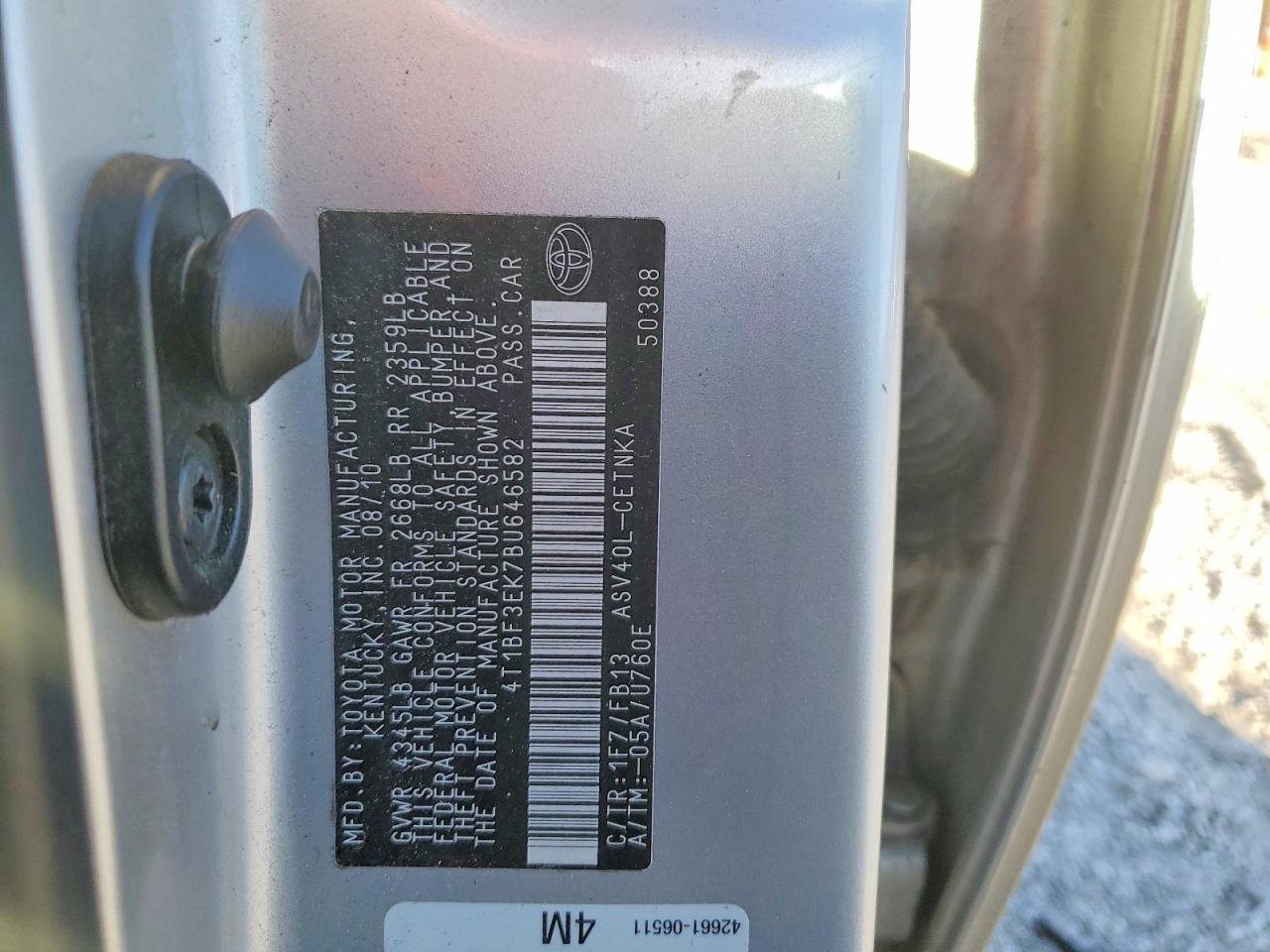 2011 TOYOTA CAMRY LE photo 12