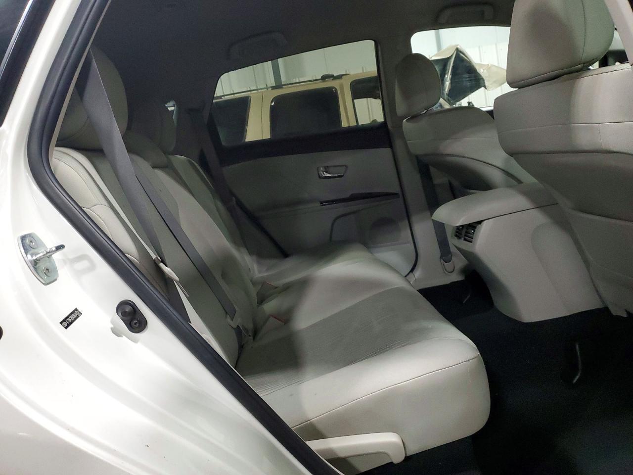 2011 TOYOTA VENZA photo 21