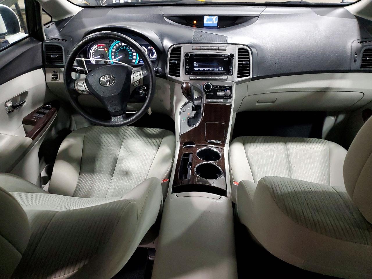 2011 TOYOTA VENZA photo 15