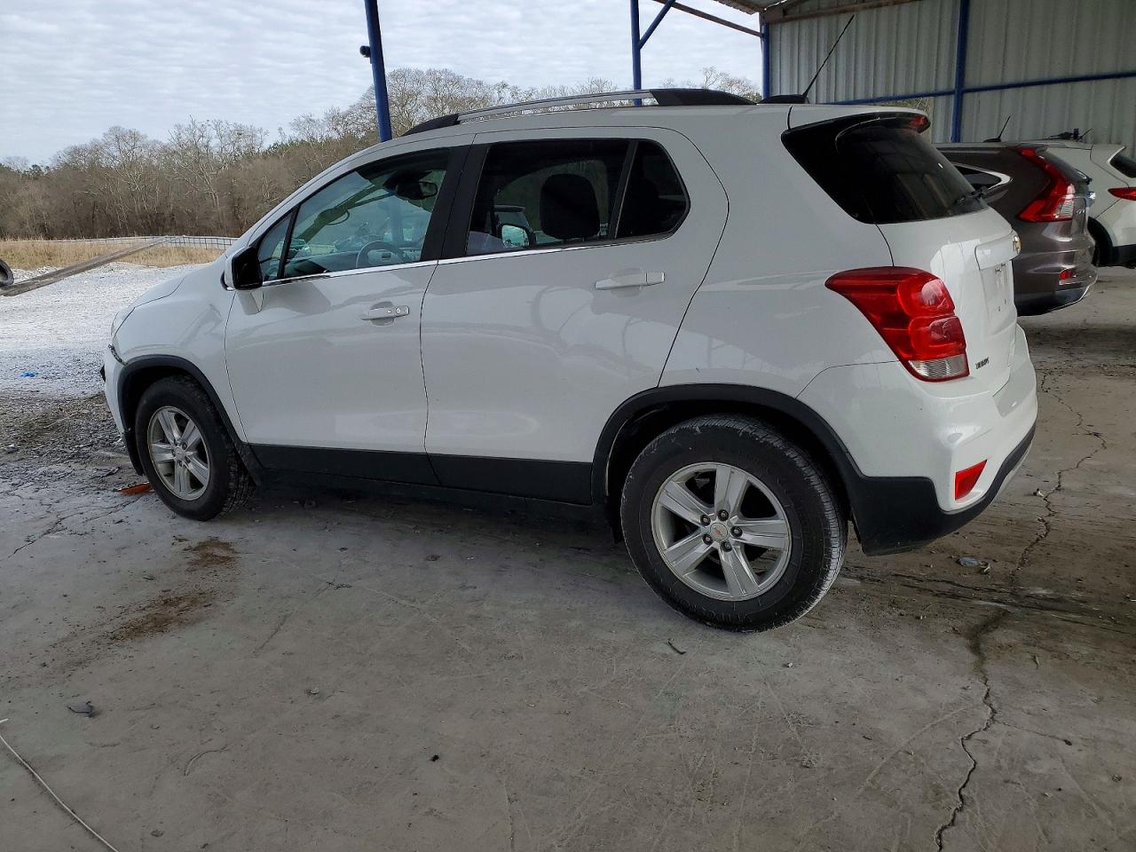 2020 CHEVROLET TRAX 1LT photo 2