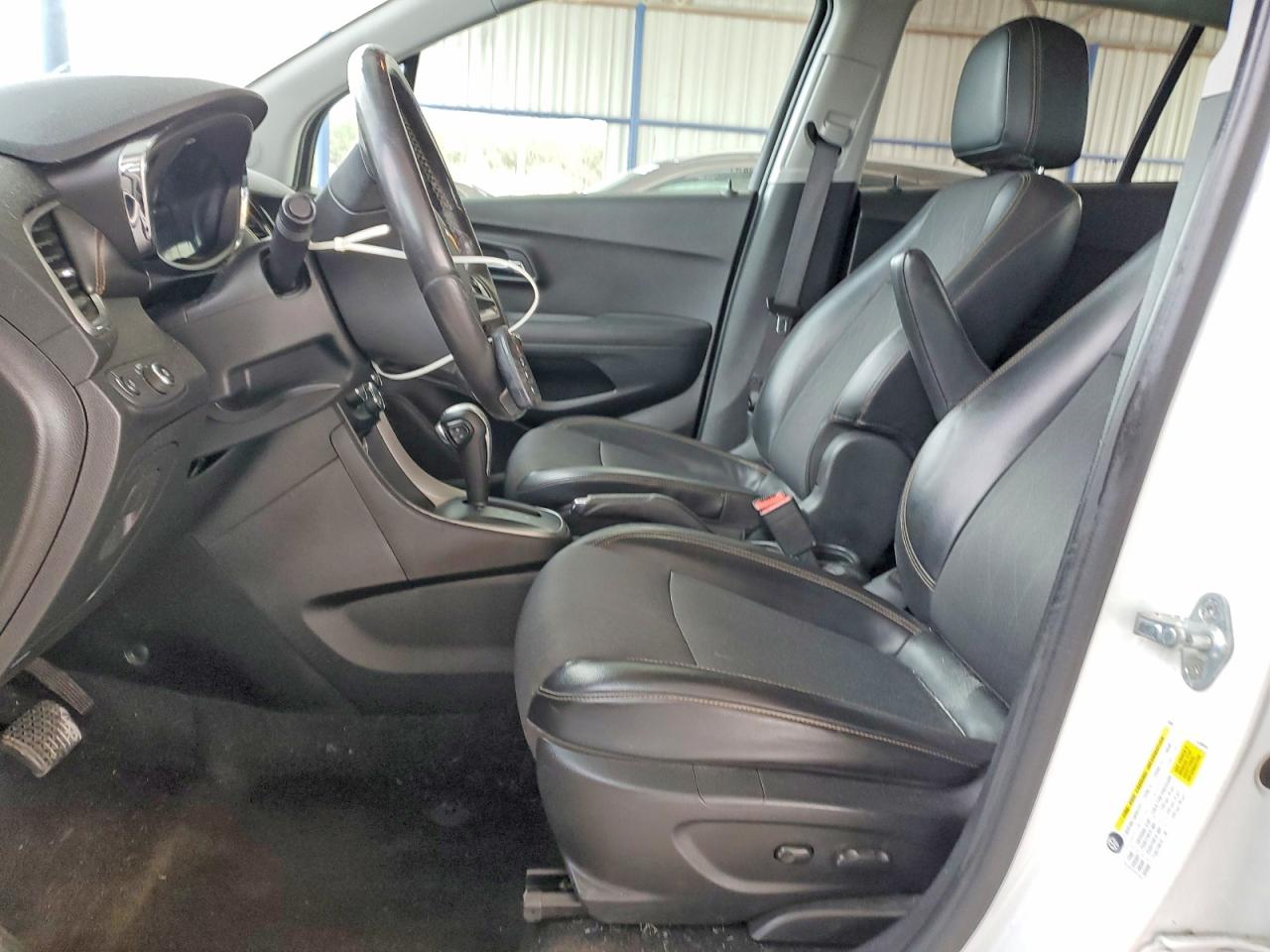 2020 CHEVROLET TRAX 1LT photo 7