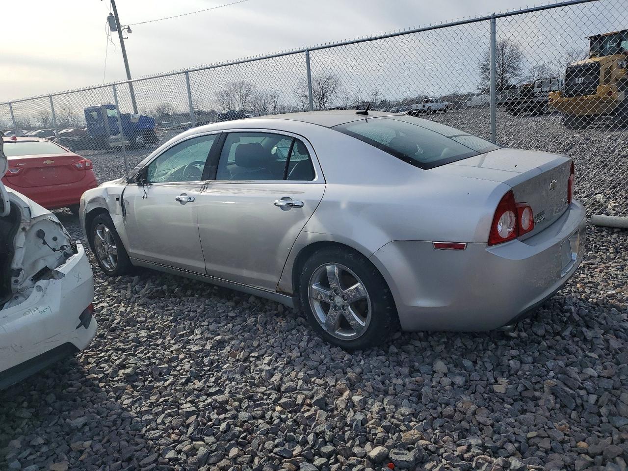 2008 CHEVROLET MALIBU LTZ photo 2