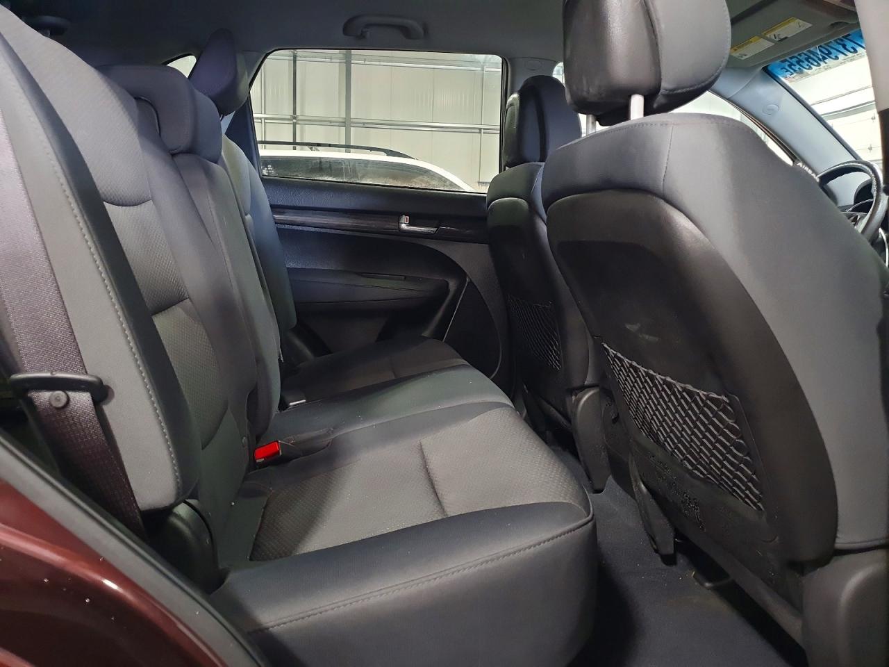 2012 KIA SORENTO BASE photo 21