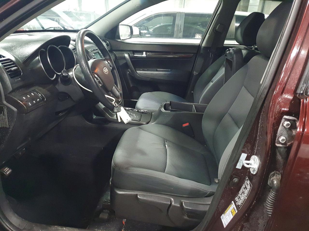 2012 KIA SORENTO BASE photo 13