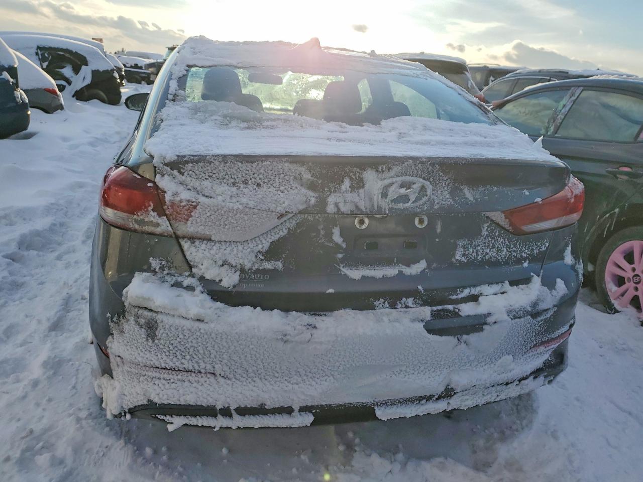 2018 HYUNDAI ELANTRA SEL photo 16