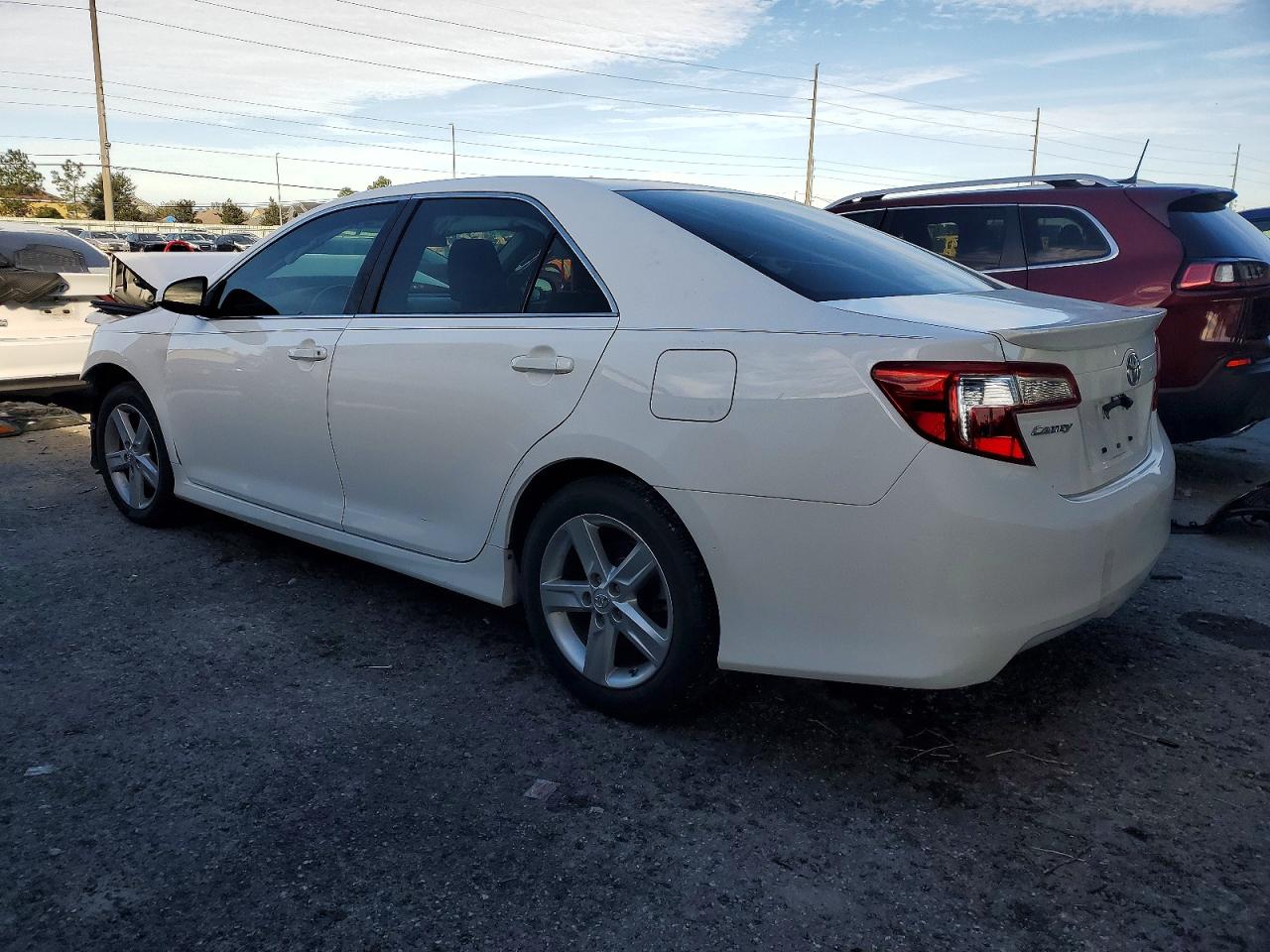 2012 TOYOTA CAMRY BASE photo 2