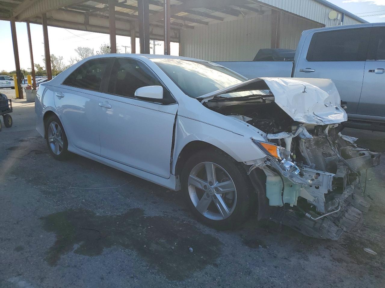 2012 TOYOTA CAMRY BASE photo 4