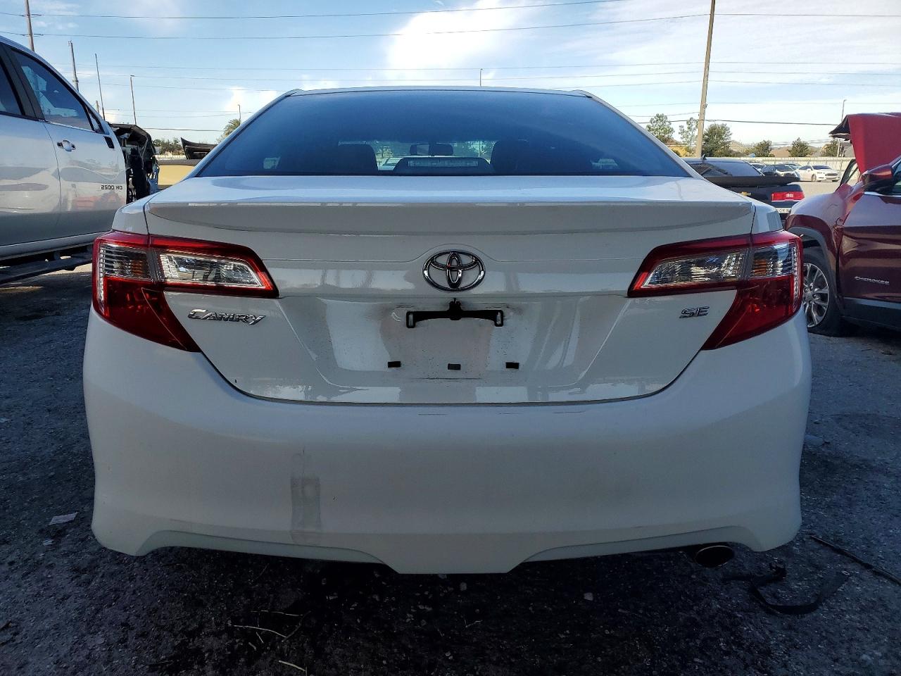 2012 TOYOTA CAMRY BASE photo 6