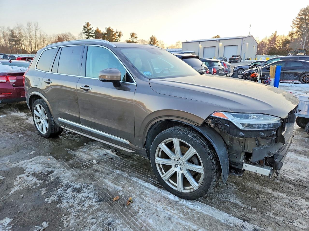 2017 VOLVO XC90 T6 photo 10