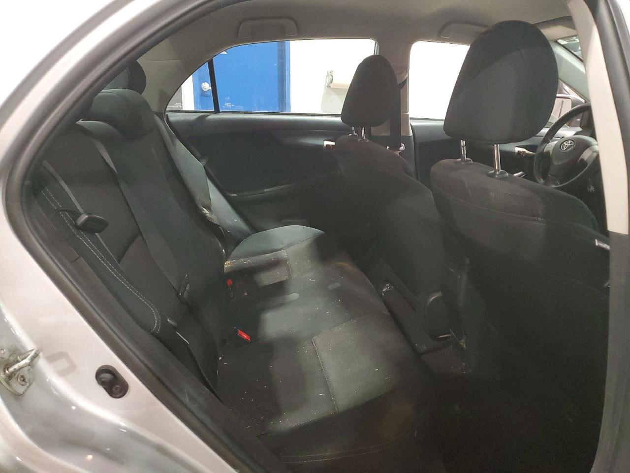 2012 TOYOTA COROLLA BASE photo 10