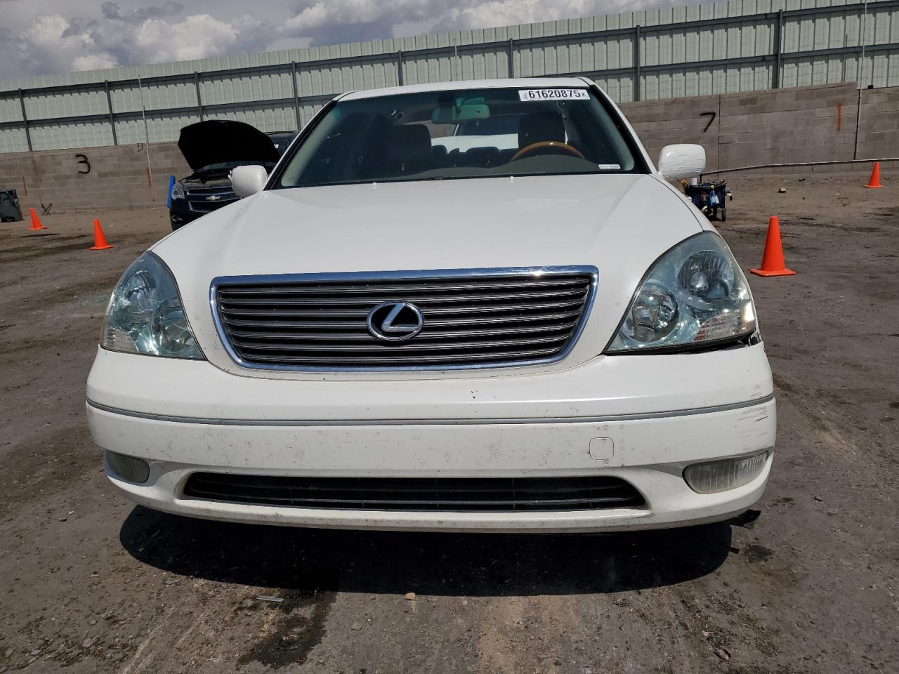 2001 LEXUS LS photo 13
