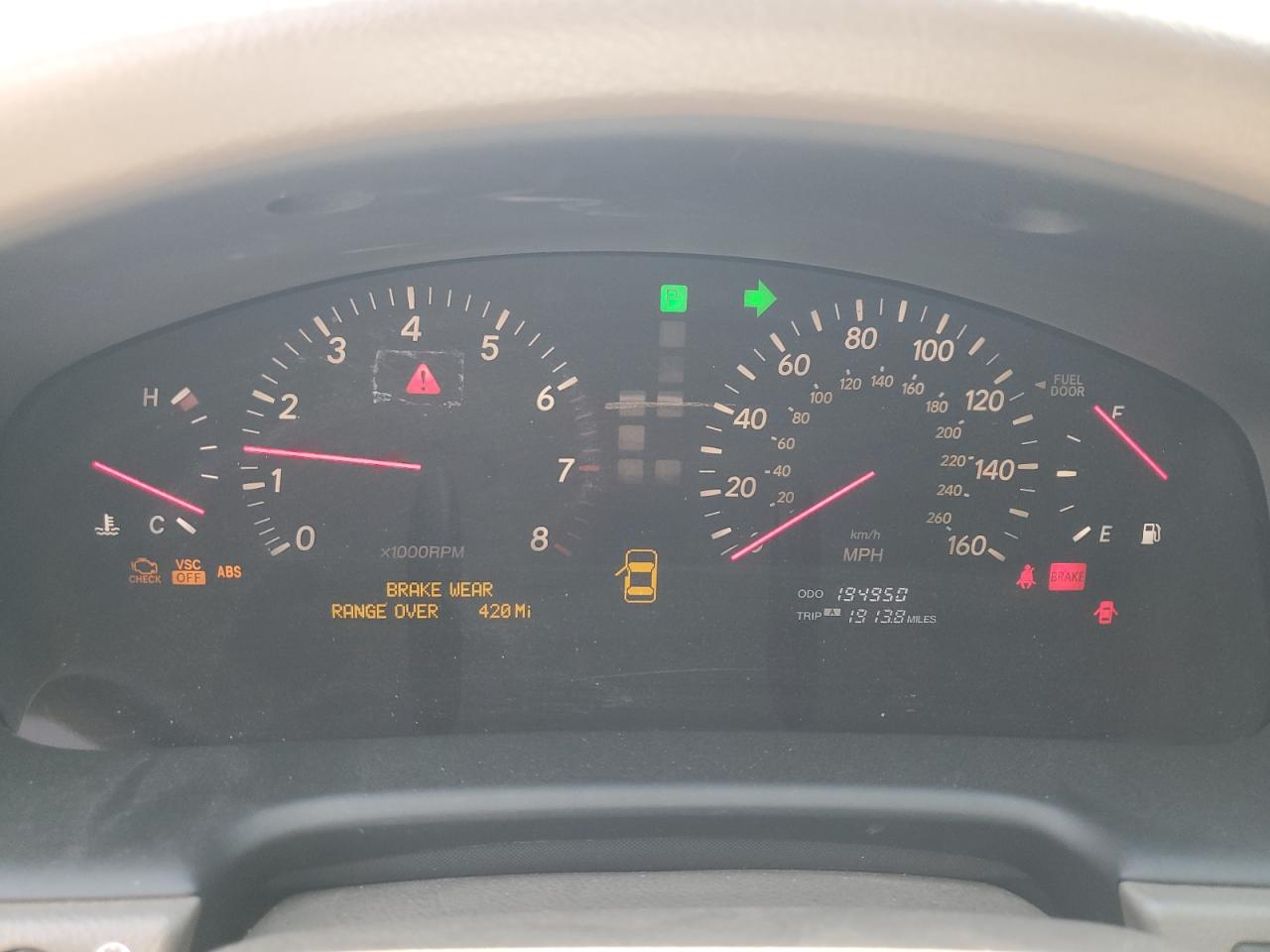 2001 LEXUS LS photo 25