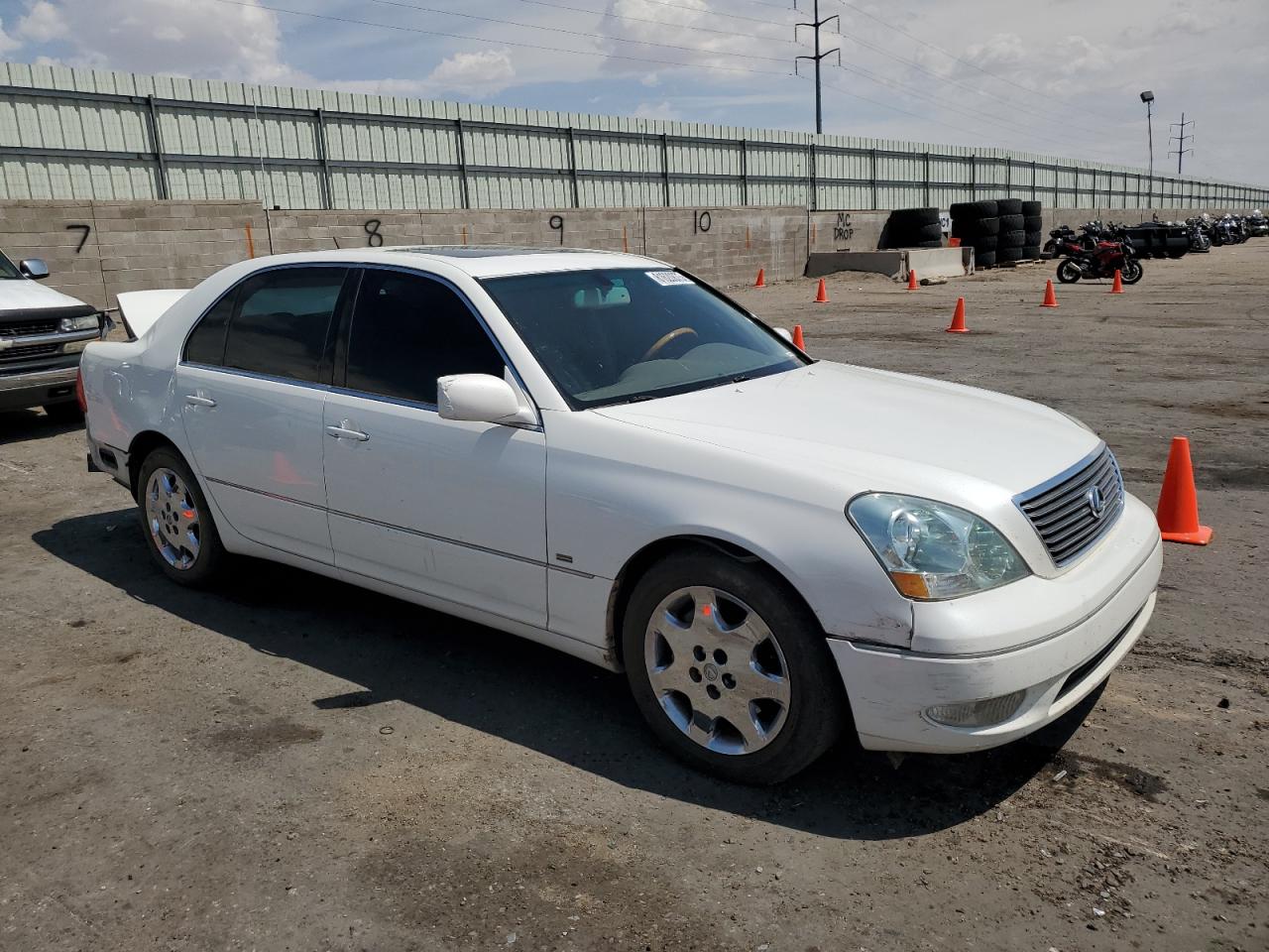 2001 LEXUS LS photo 10
