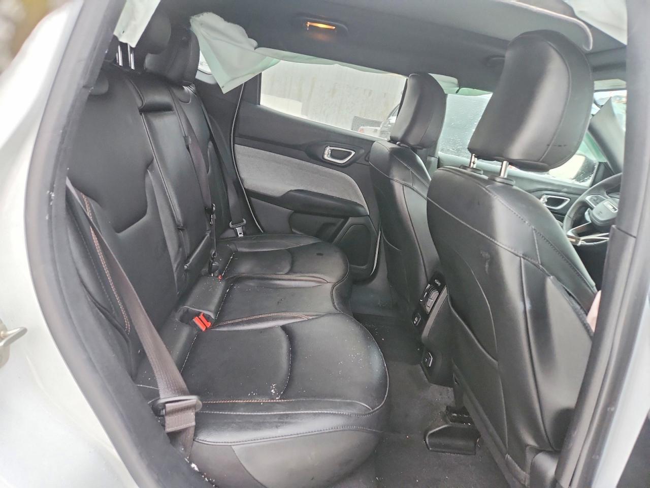 2024 JEEP COMPASS LATITUDE LUX photo 21