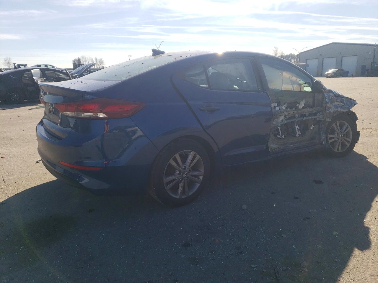 2017 HYUNDAI ELANTRA SE photo 7