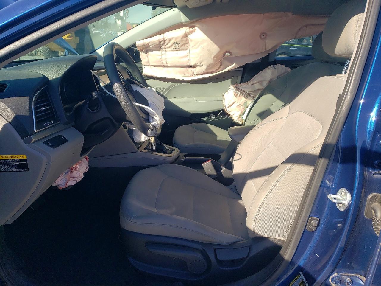2017 HYUNDAI ELANTRA SE photo 19