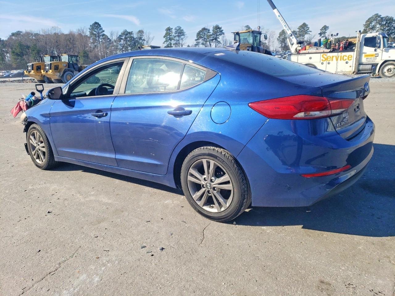 2017 HYUNDAI ELANTRA SE photo 4