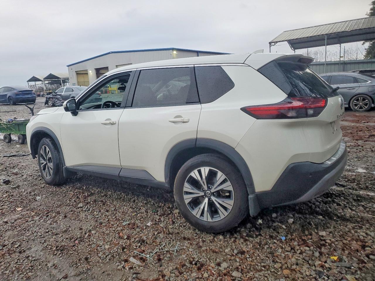 2021 NISSAN ROGUE SV photo 2