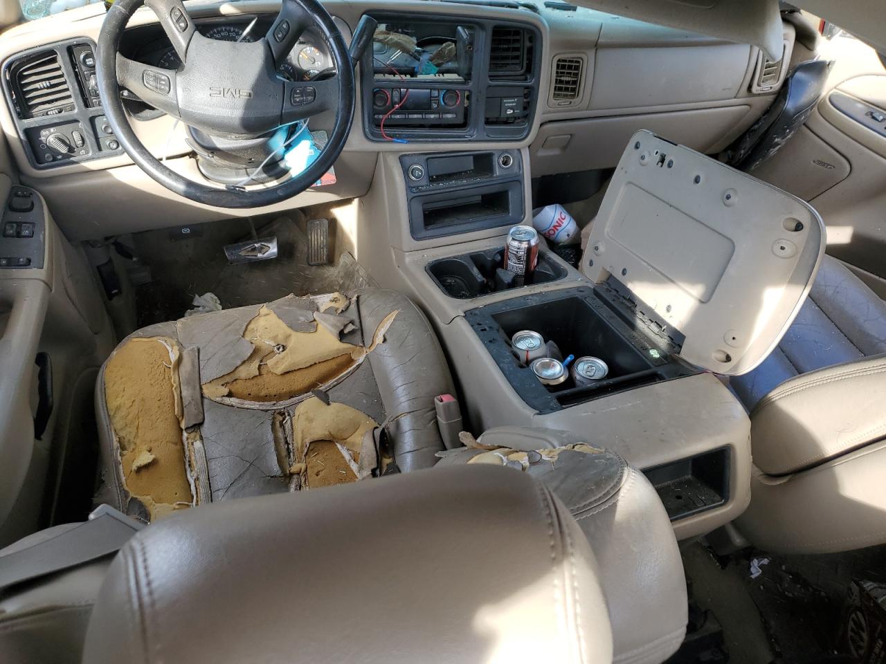2004 GMC NEW SIERRA photo 8