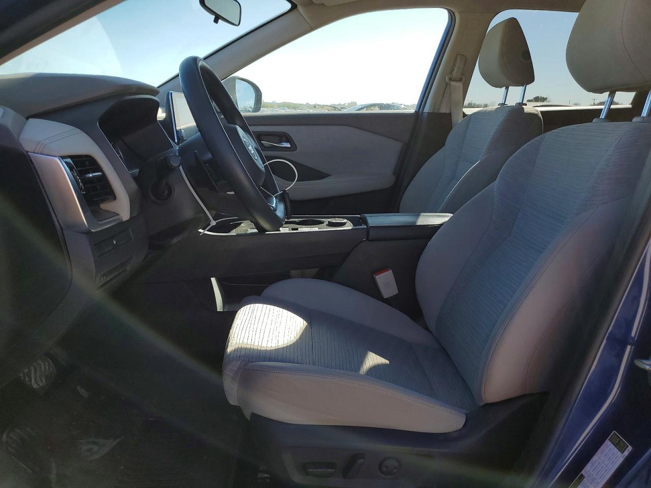 2021 NISSAN ROGUE SV photo 7