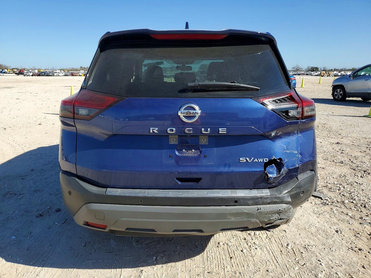 2021 NISSAN ROGUE SV photo 6