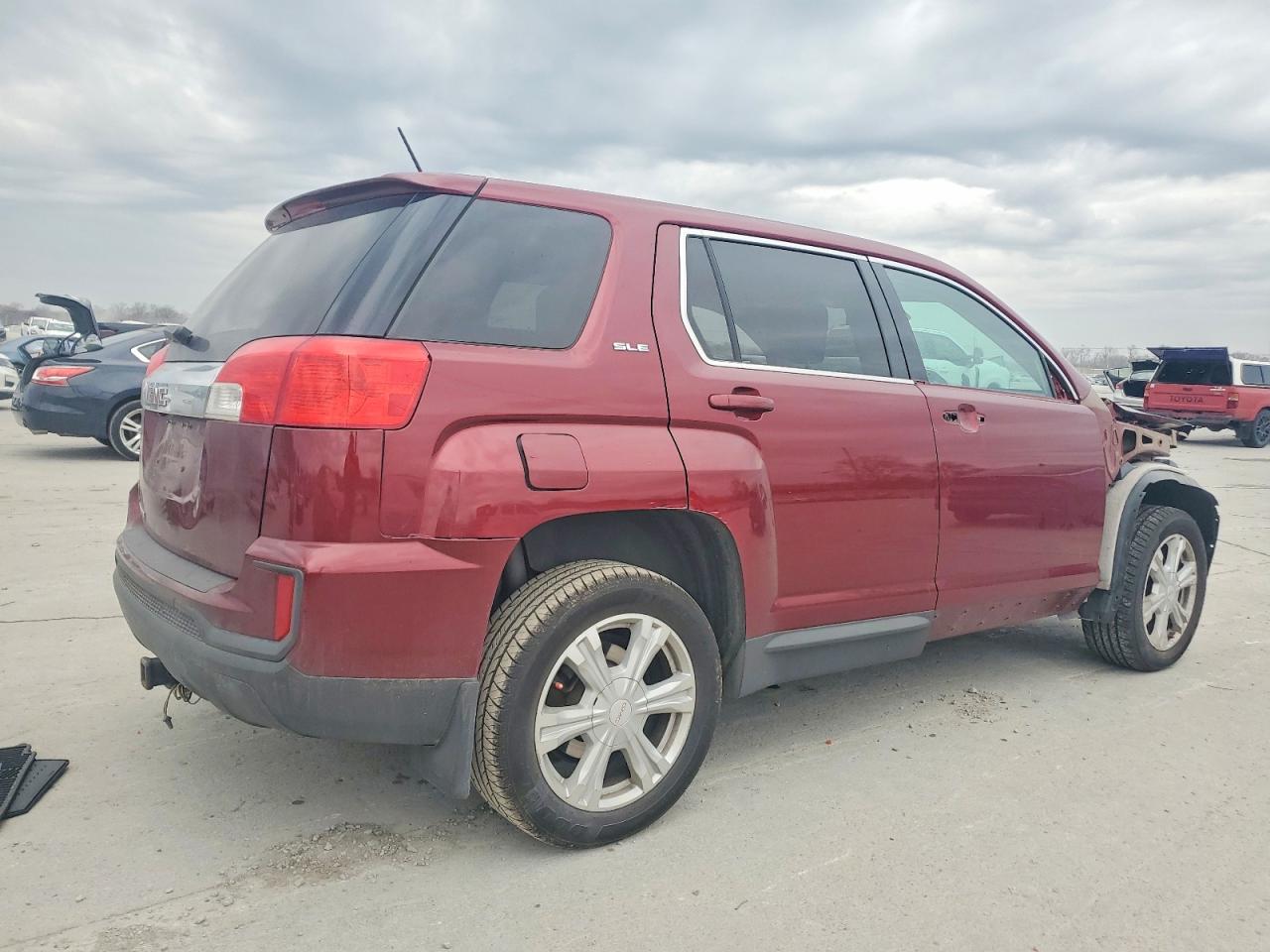 2017 GMC TERRAIN SLE photo 5