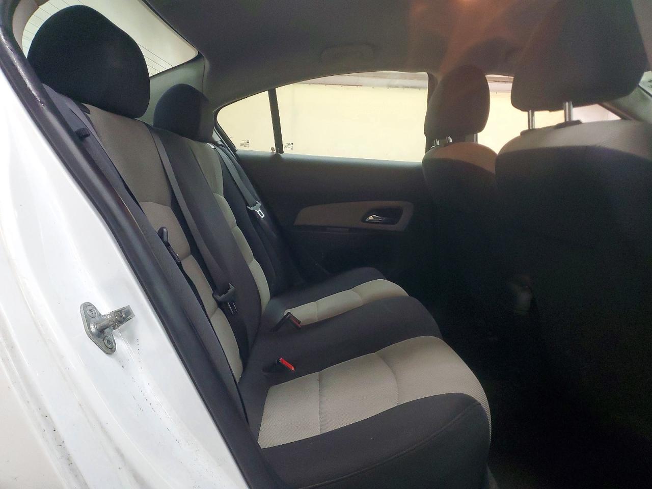 2015 CHEVROLET CRUZE LS photo 19