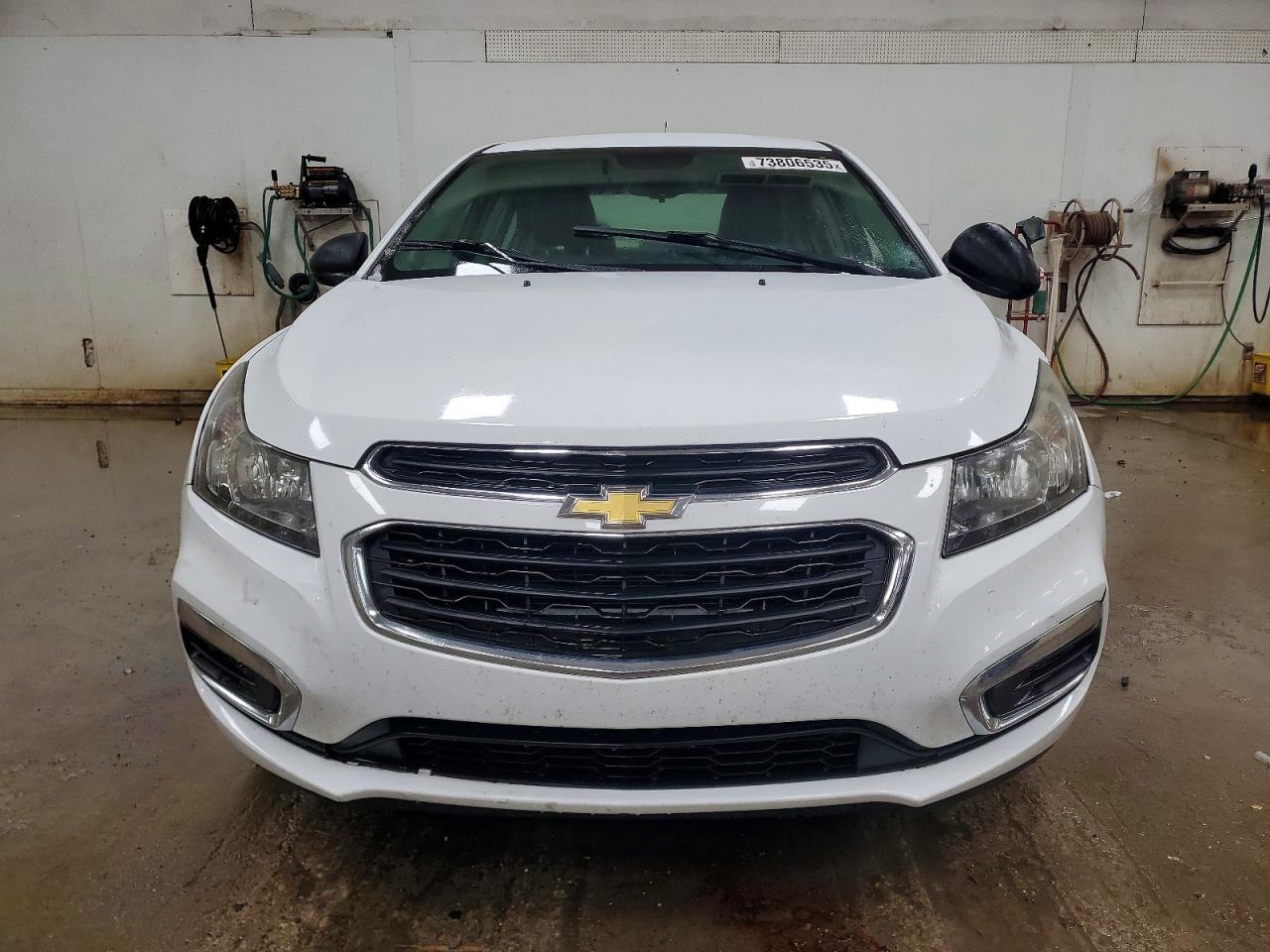 2015 CHEVROLET CRUZE LS photo 9