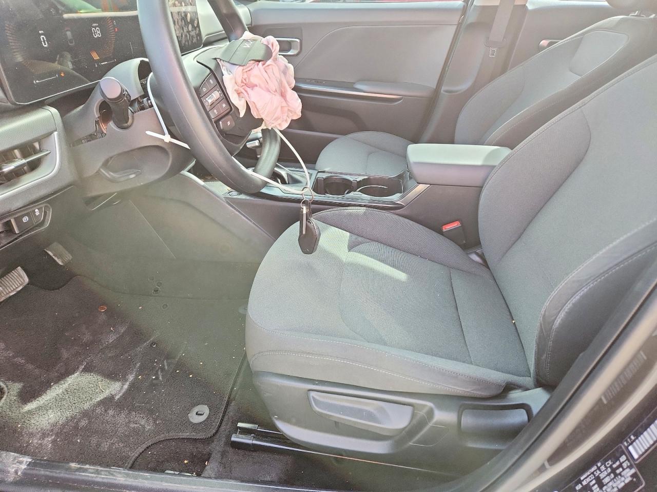 2025 KIA K4 LX photo 13