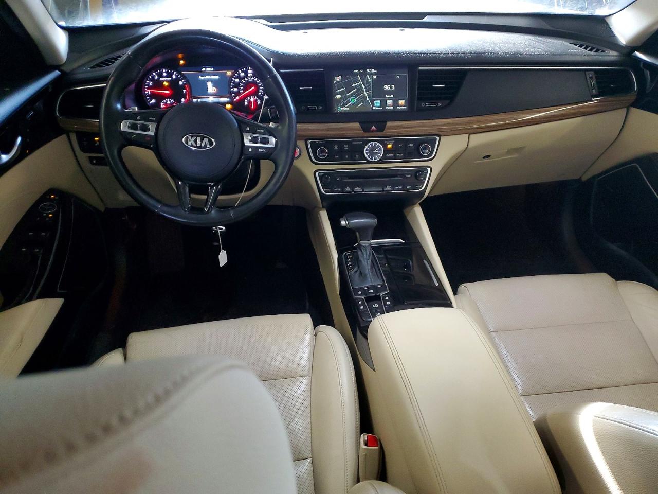 2017 KIA CADENZA PREMIUM photo 15