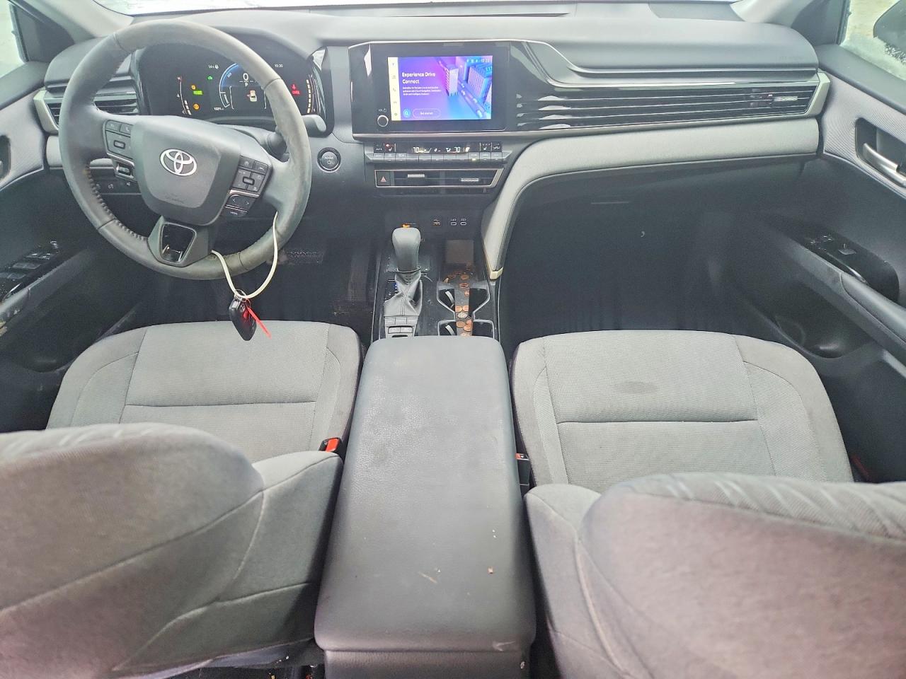 2025 TOYOTA CAMRY XSE photo 8