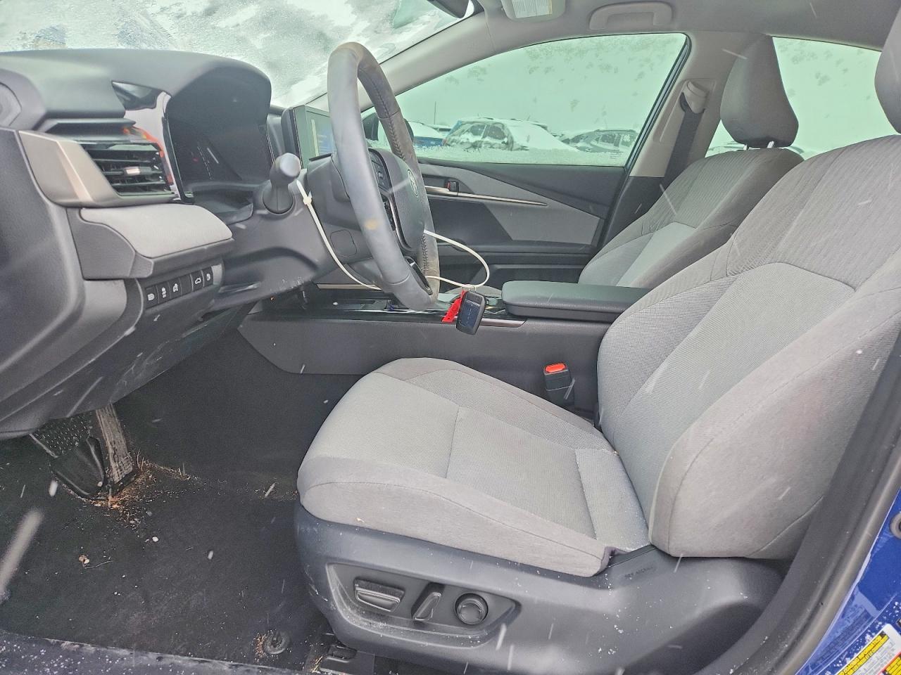 2025 TOYOTA CAMRY XSE photo 7