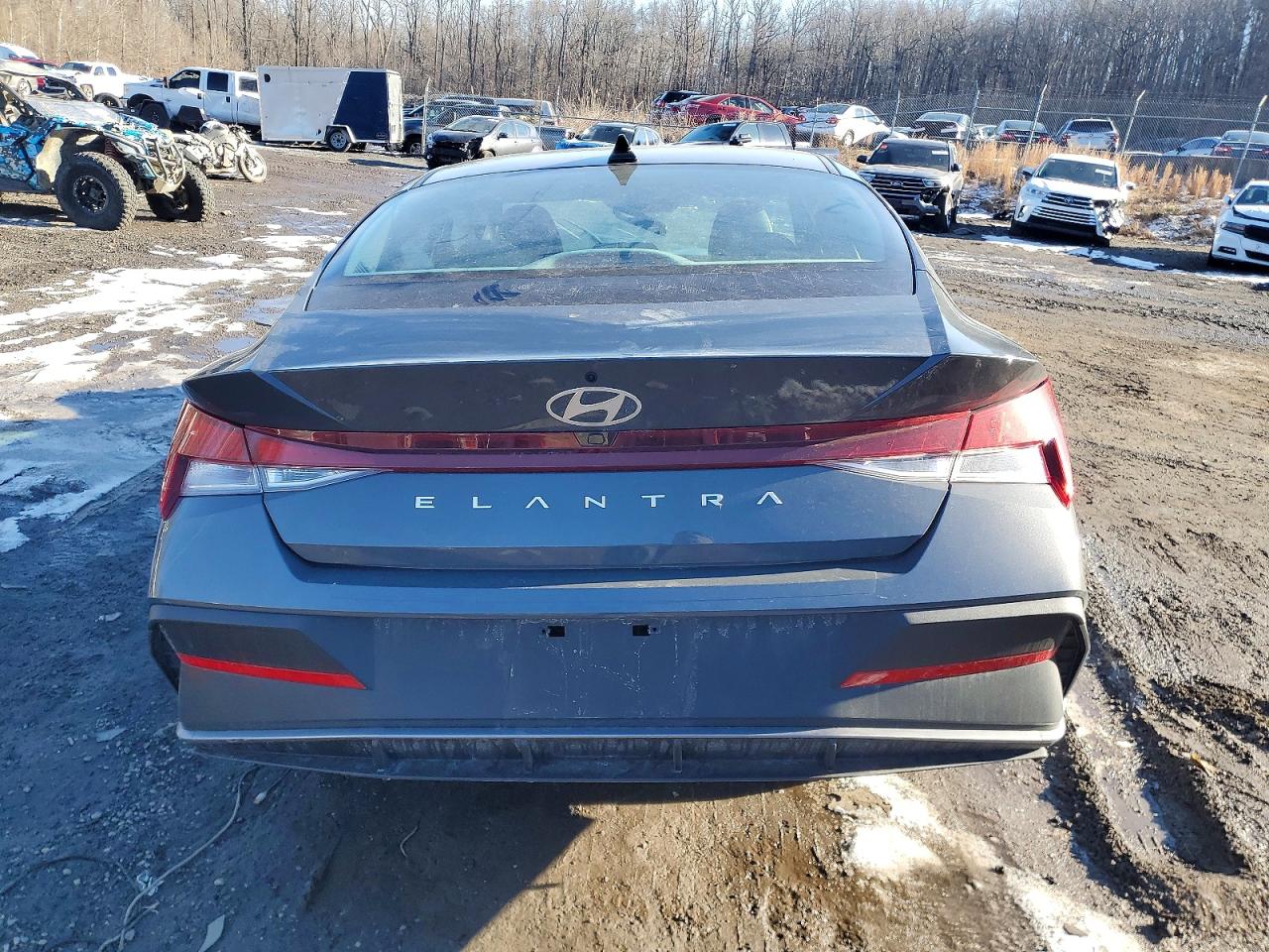 2024 HYUNDAI ELANTRA SEL photo 11