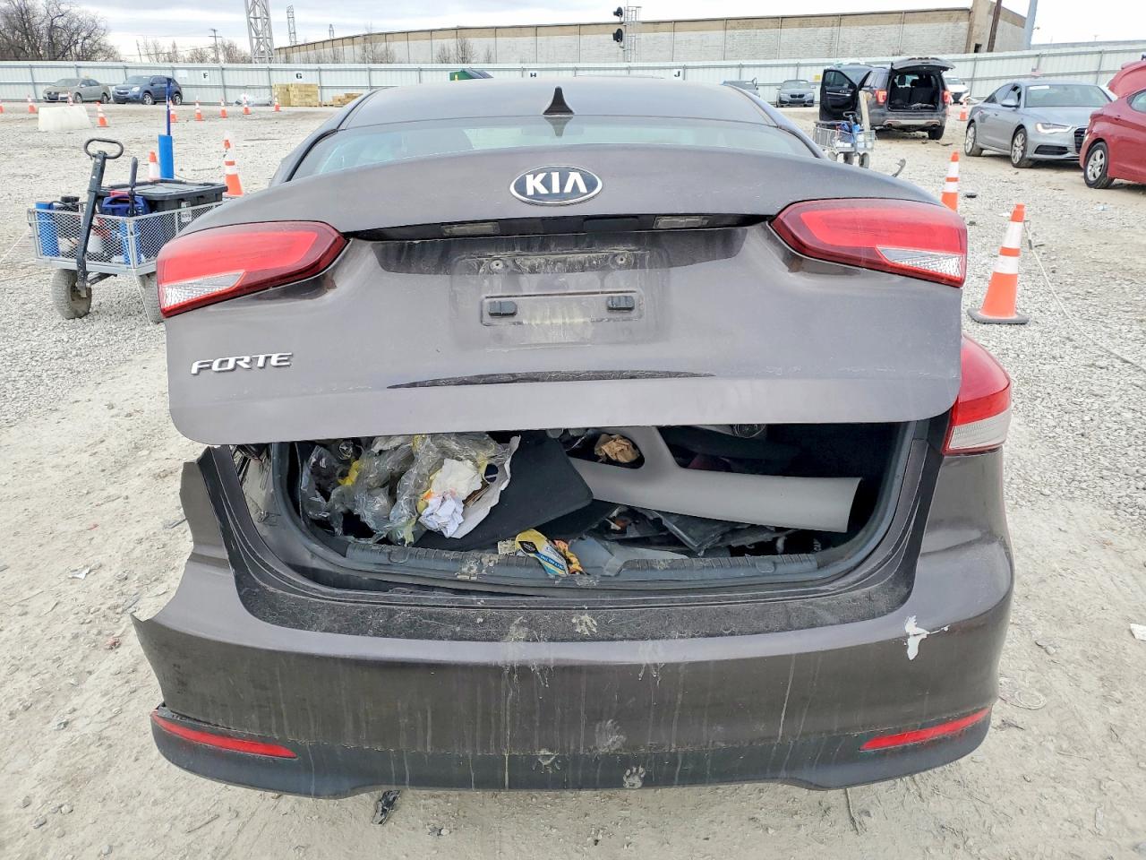 2018 KIA FORTE LX photo 11