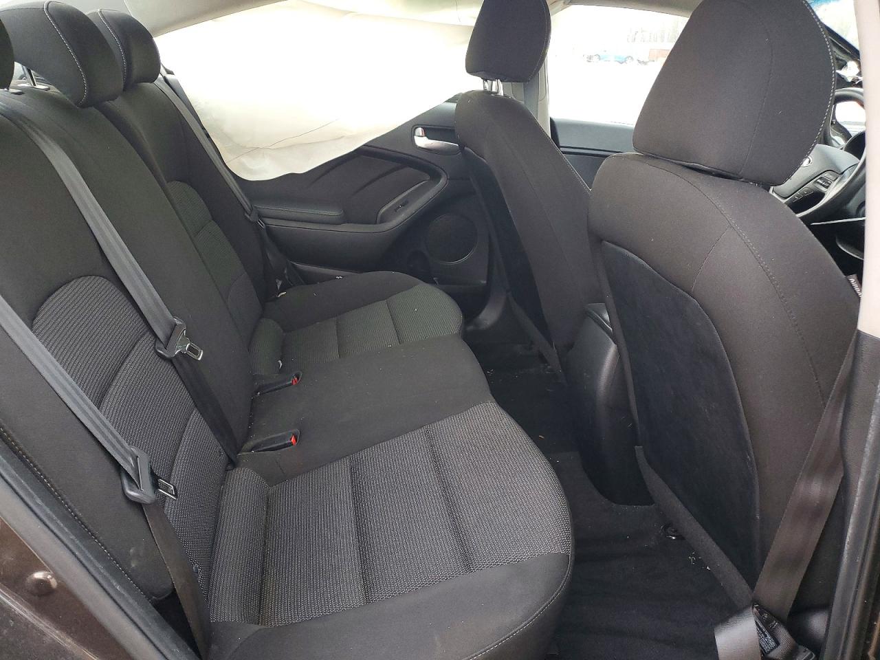 2018 KIA FORTE LX photo 19