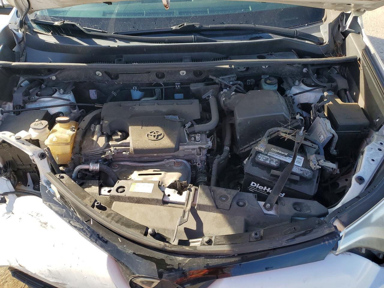 2016 TOYOTA RAV4 SE photo 34