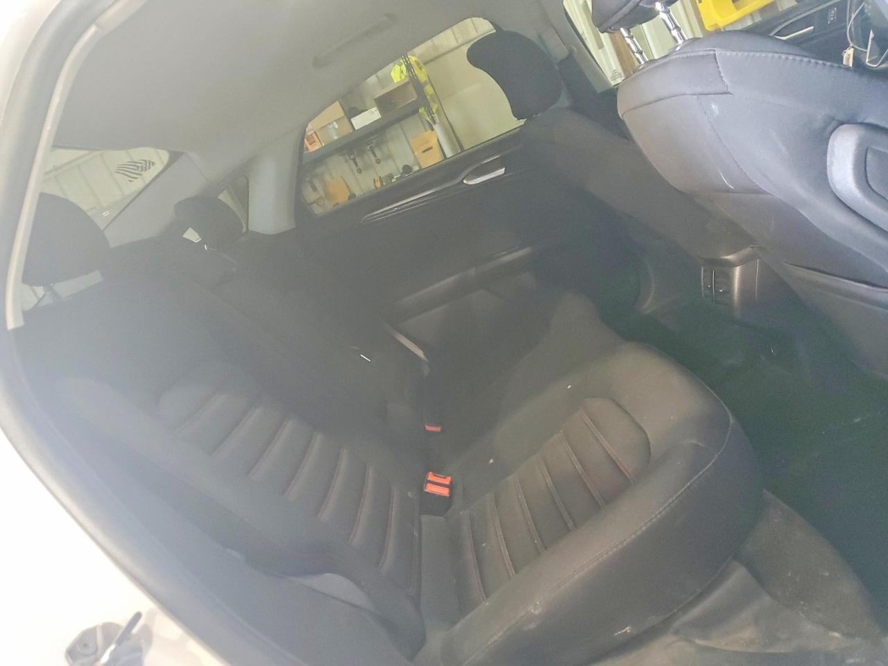 2016 FORD FUSION SE photo 10