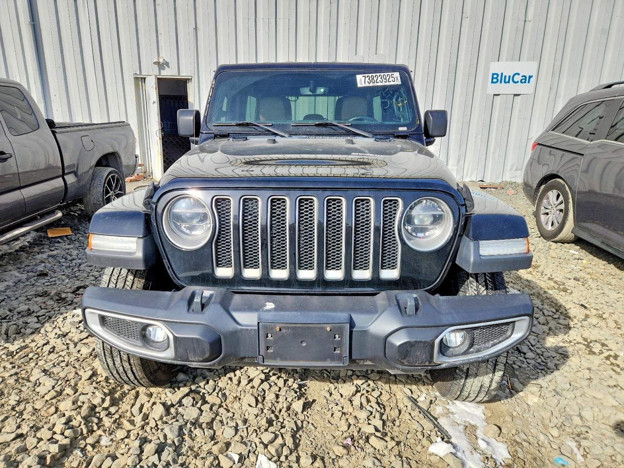 2018 JEEP WRANGLER UNLIMITED SAHARA photo 9
