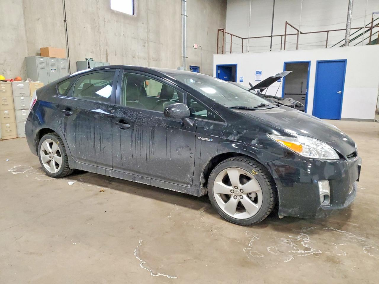 2010 TOYOTA PRIUS photo 4