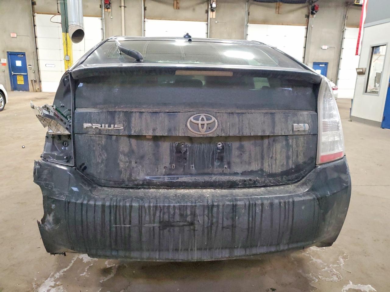 2010 TOYOTA PRIUS photo 6