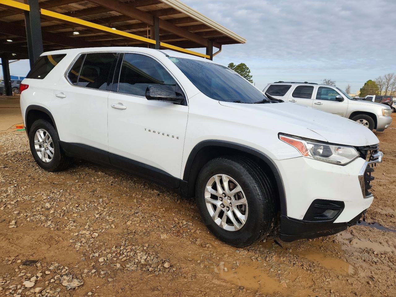 2019 CHEVROLET TRAVERSE LS photo 7