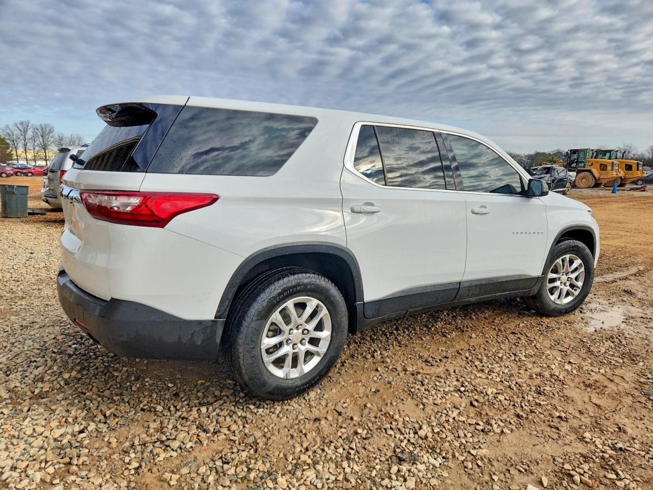2019 CHEVROLET TRAVERSE LS photo 5