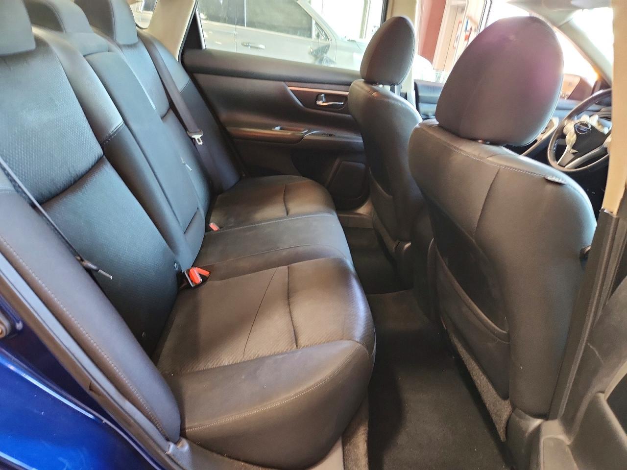 2017 NISSAN ALTIMA 2.5 SR photo 28