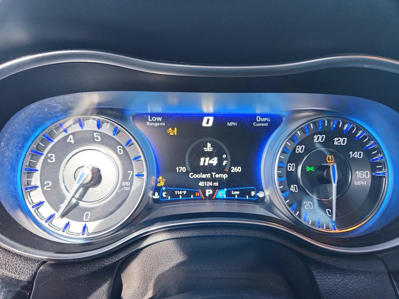 2018 CHRYSLER 300 S photo 9