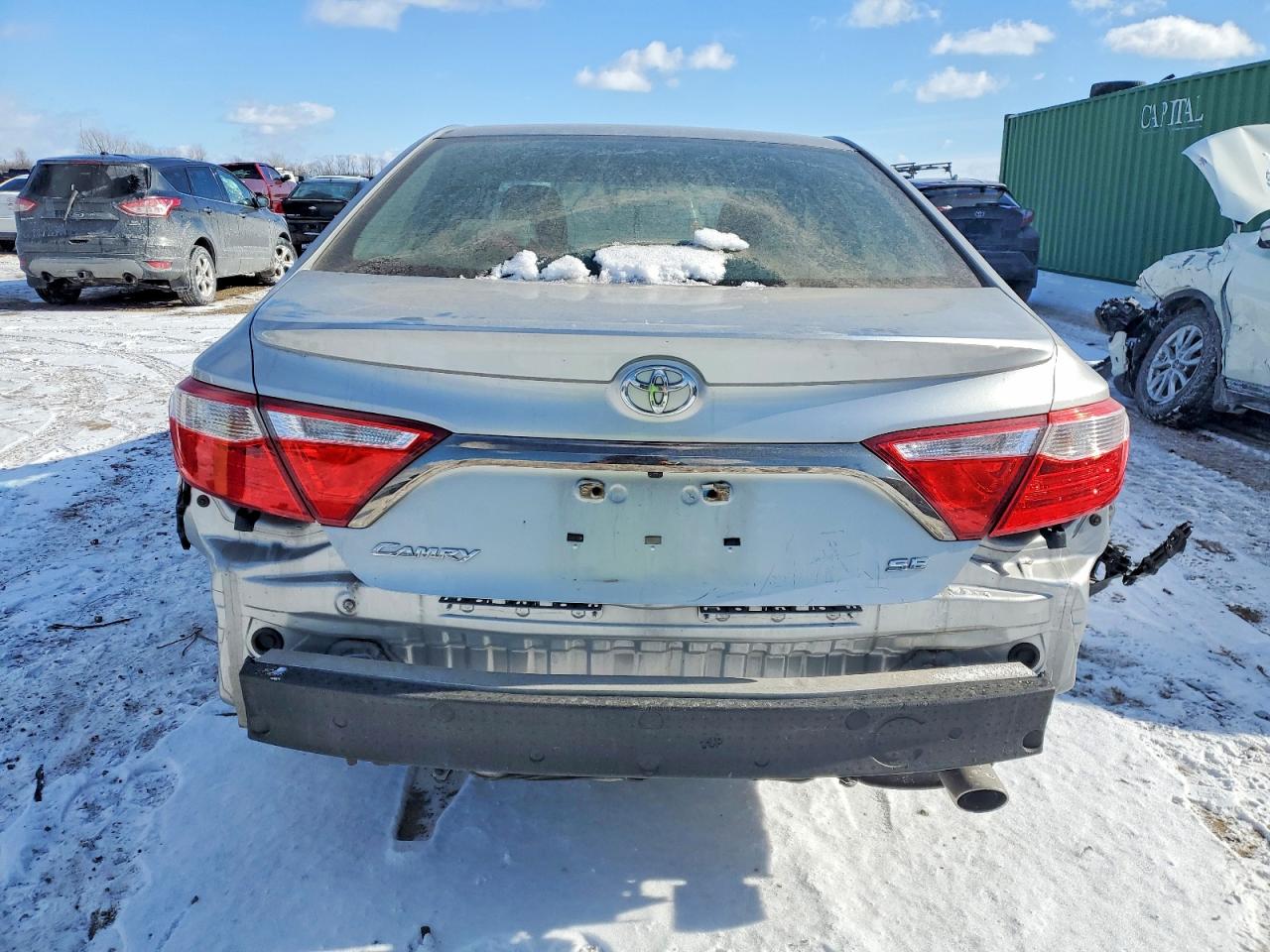 2017 TOYOTA CAMRY SE photo 6