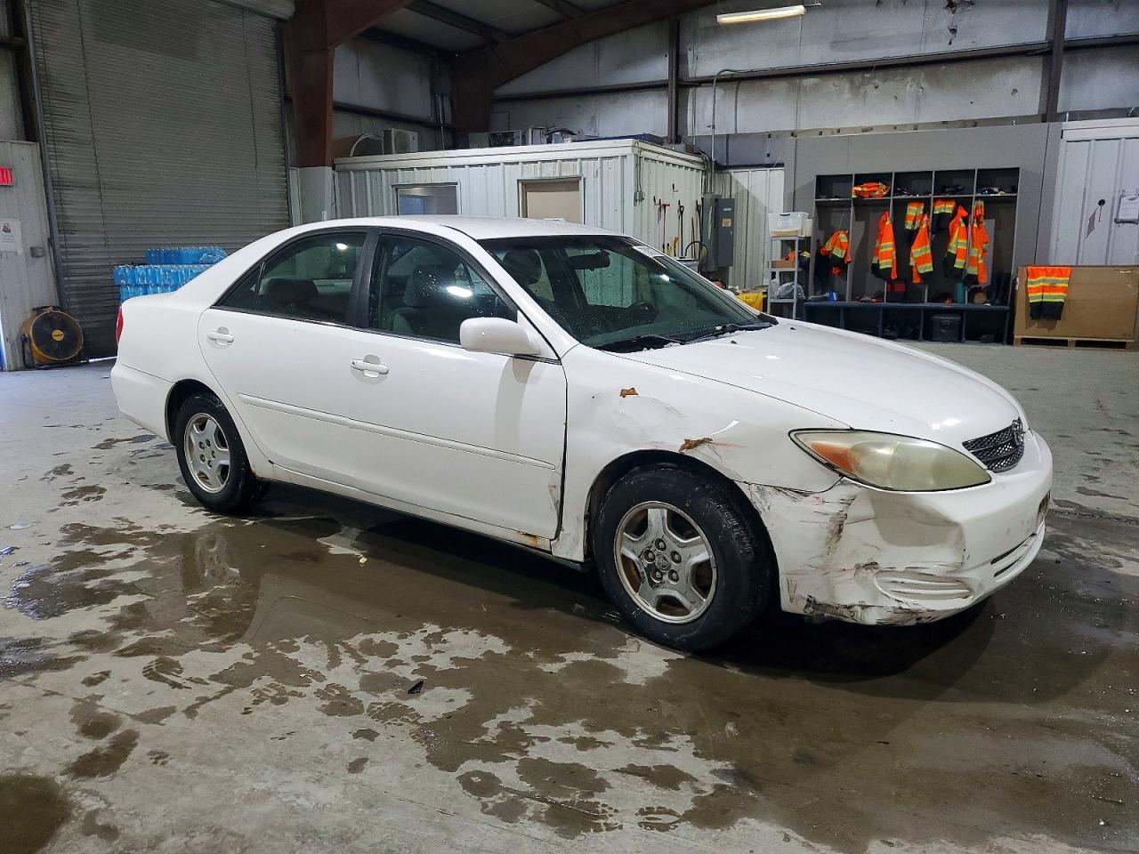 2003 TOYOTA CAMRY LE V6 photo 4