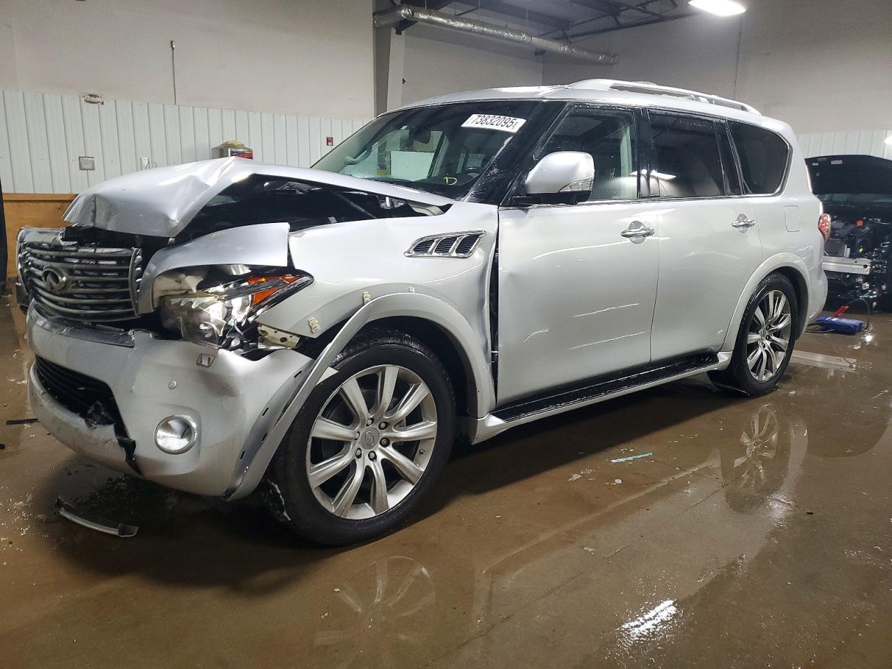2012 INFINITI QX56