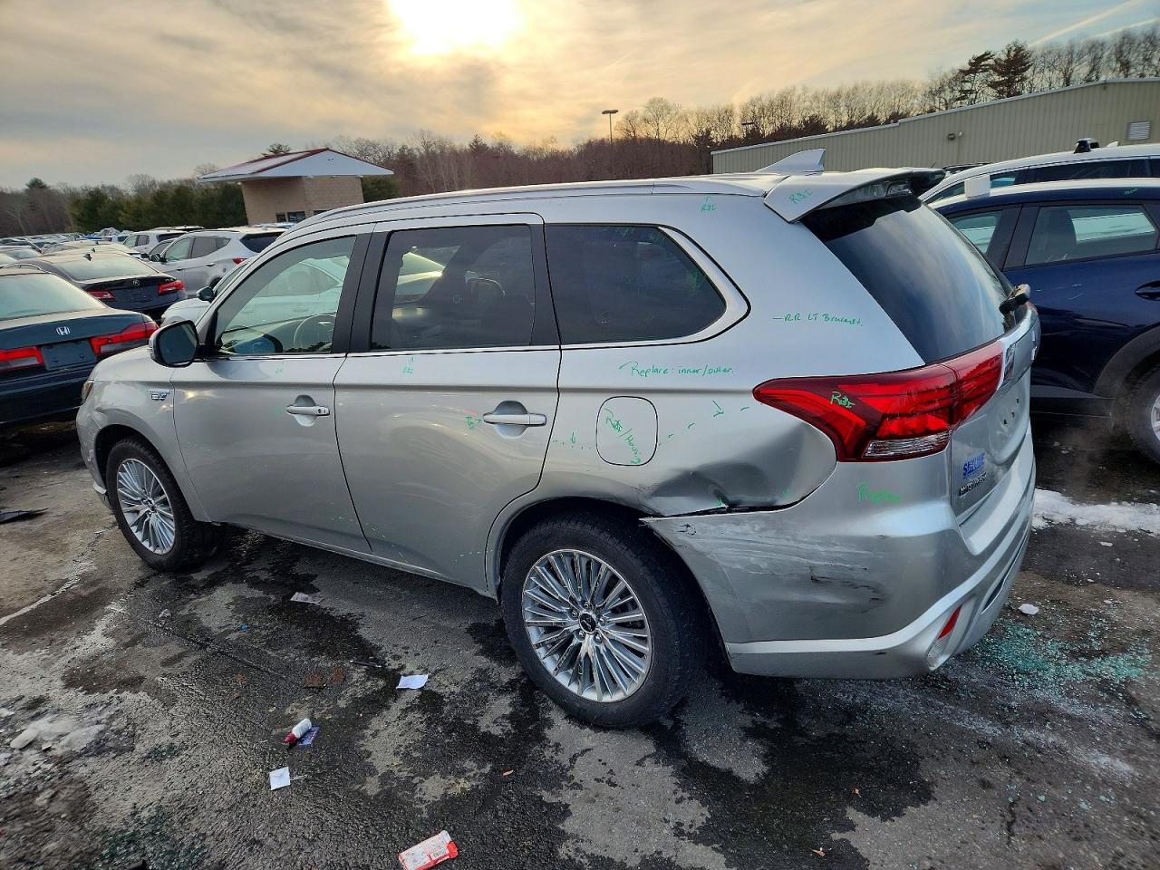 2019 MITSUBISHI OUTLANDER SEL photo 2