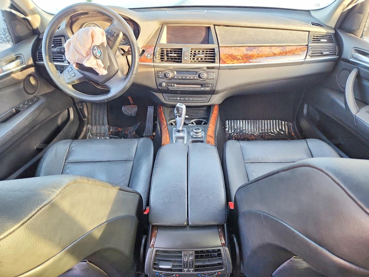 2011 BMW X5 XDRIVE35I photo 8